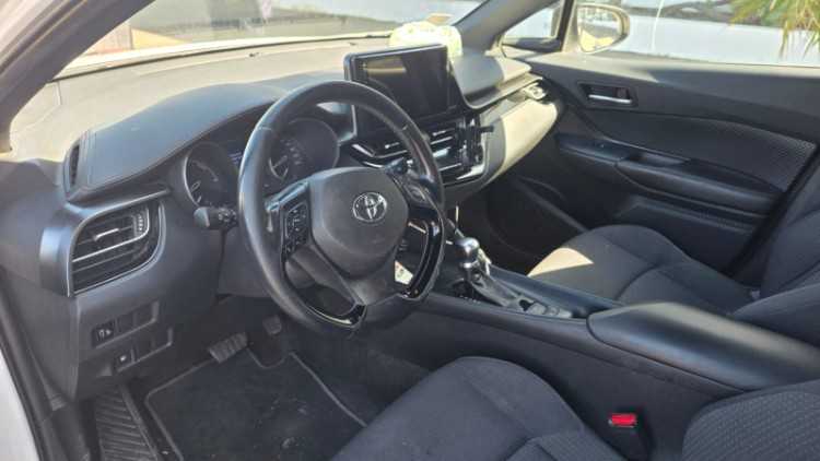 Toyota chr 67000 km
