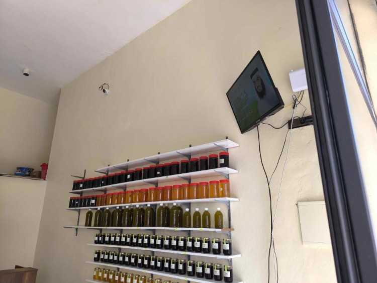 MAGASIN A VENDRE