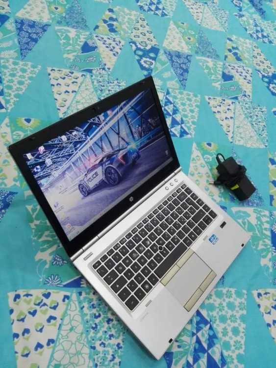 hp i5 EliteBook Ram 8 Disc 500