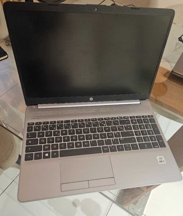 Asus i7 10th Gen / 8Go RAM
