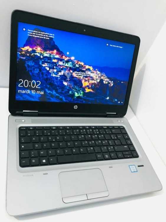 Hp i7 7eme Ram 8 disc 256 SSD batterie 5h crt sim
