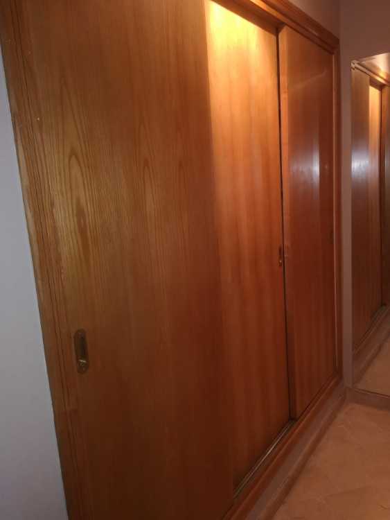 Cuisine equipee + 6portes coulissantes de dressing