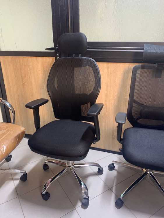 MOBILIER DE BUREAUX