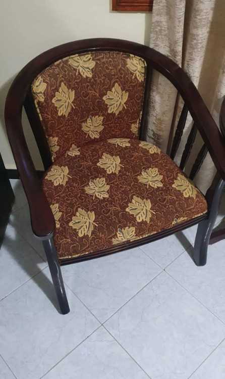 Table et chaises en bois