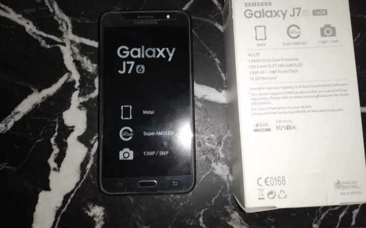 Samsung J7 2016 Neuf Avec Accessoires